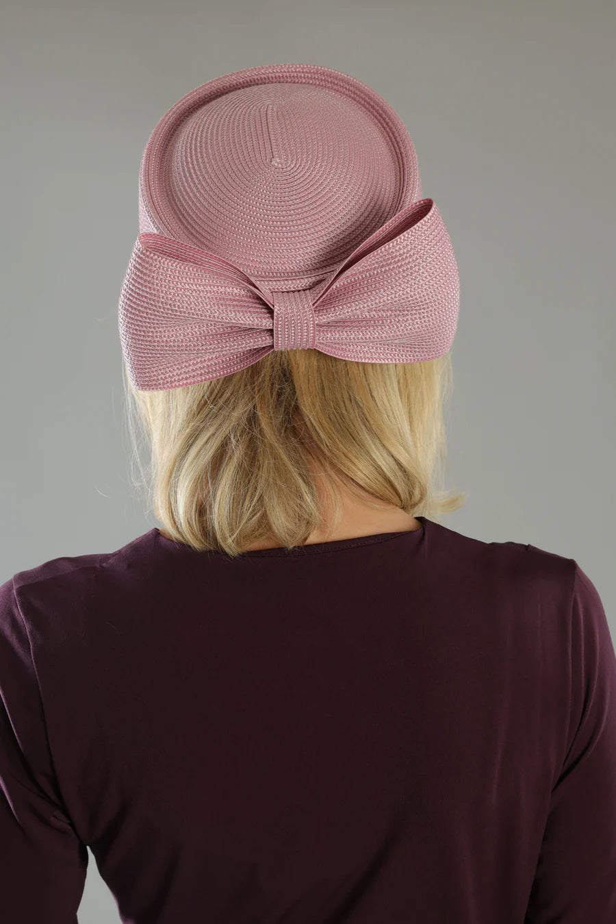 Tara Racewear Pillbox Hat in Dusty Pink