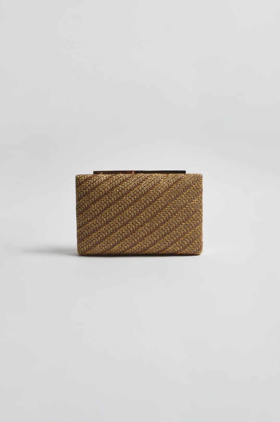 Weave Structured Clutch