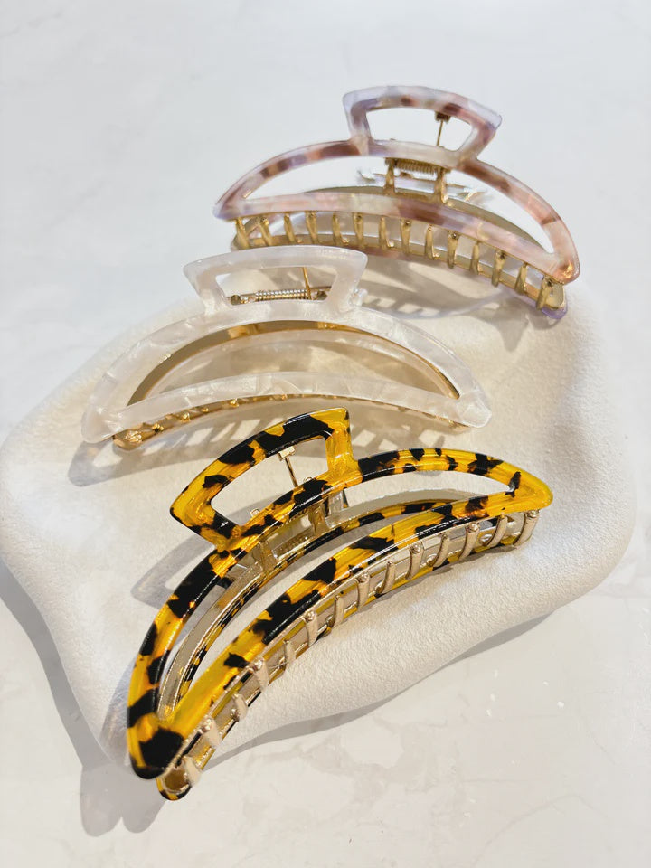 Cami Acrylic & Metal Claw Clip - Tort