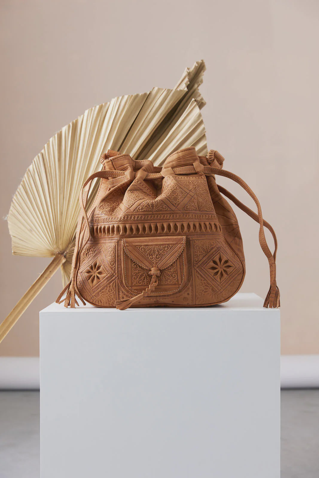 Marrakesh Leather Bucket Bag - Tan Diamond