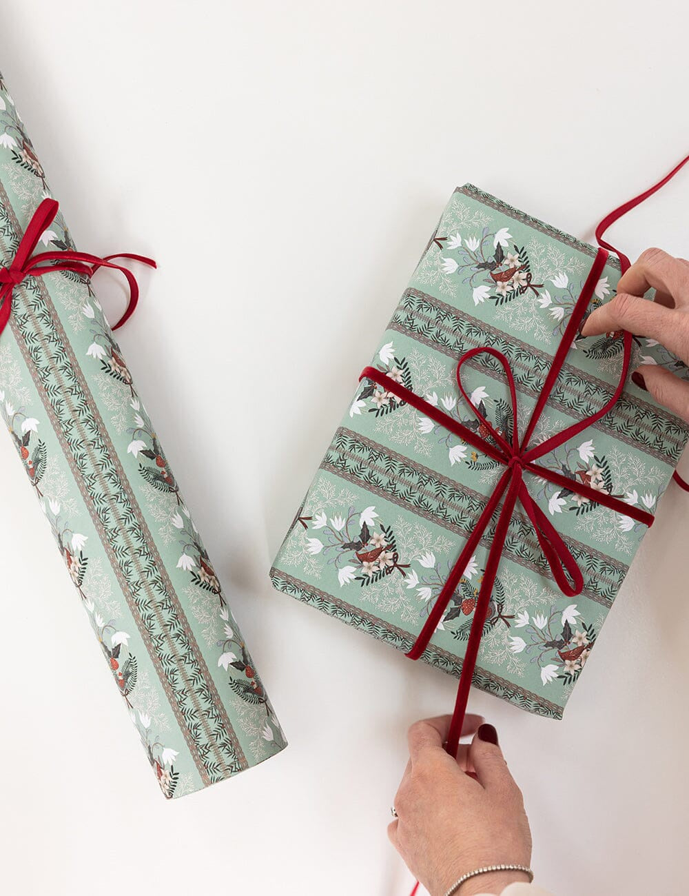 Gift Wrap Roll 3m - Christmas Songbirds
