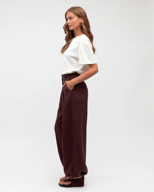 Acia Balloon Pants