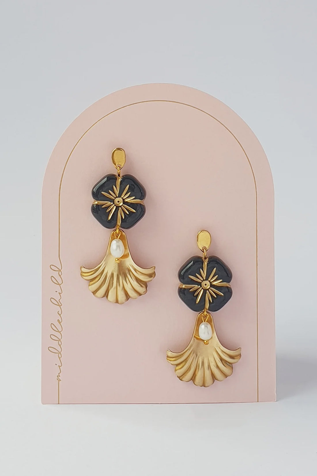 Belvedere Earrings - Black