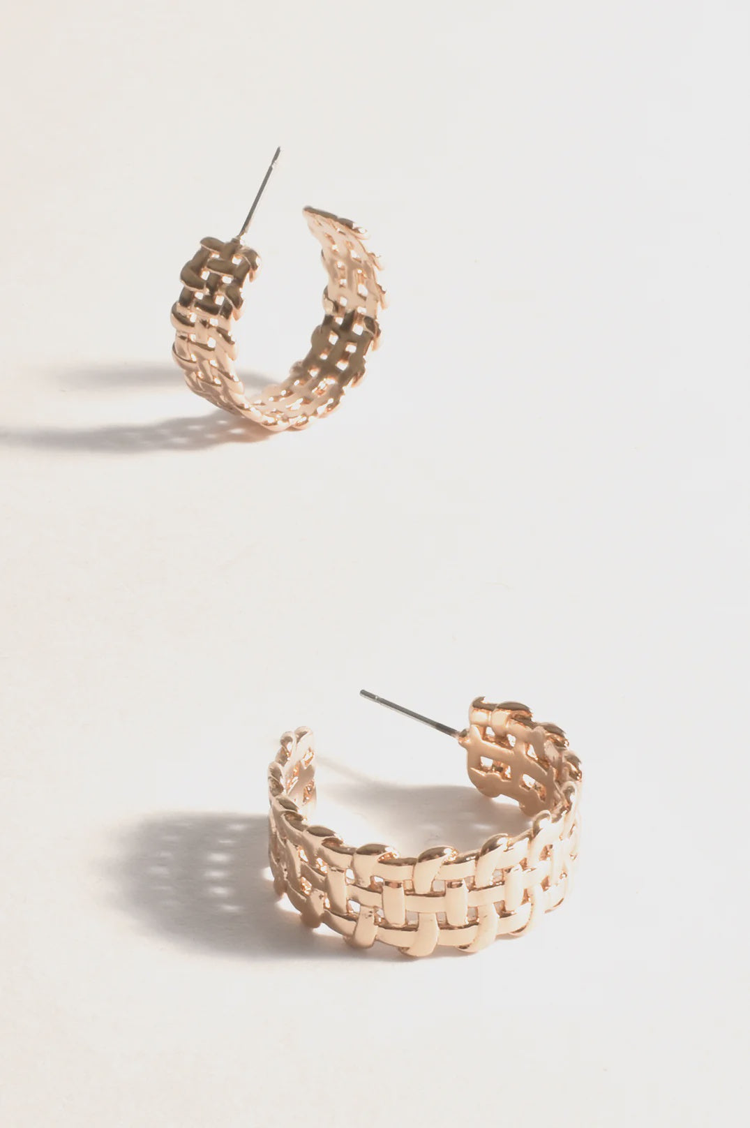 Chain Detail Midi Hoops