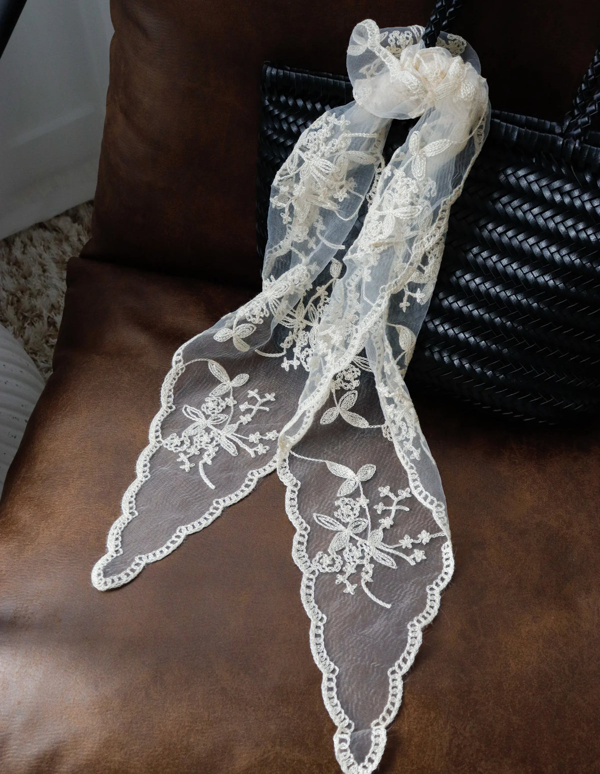 Citta Lace Headscarf - Cream