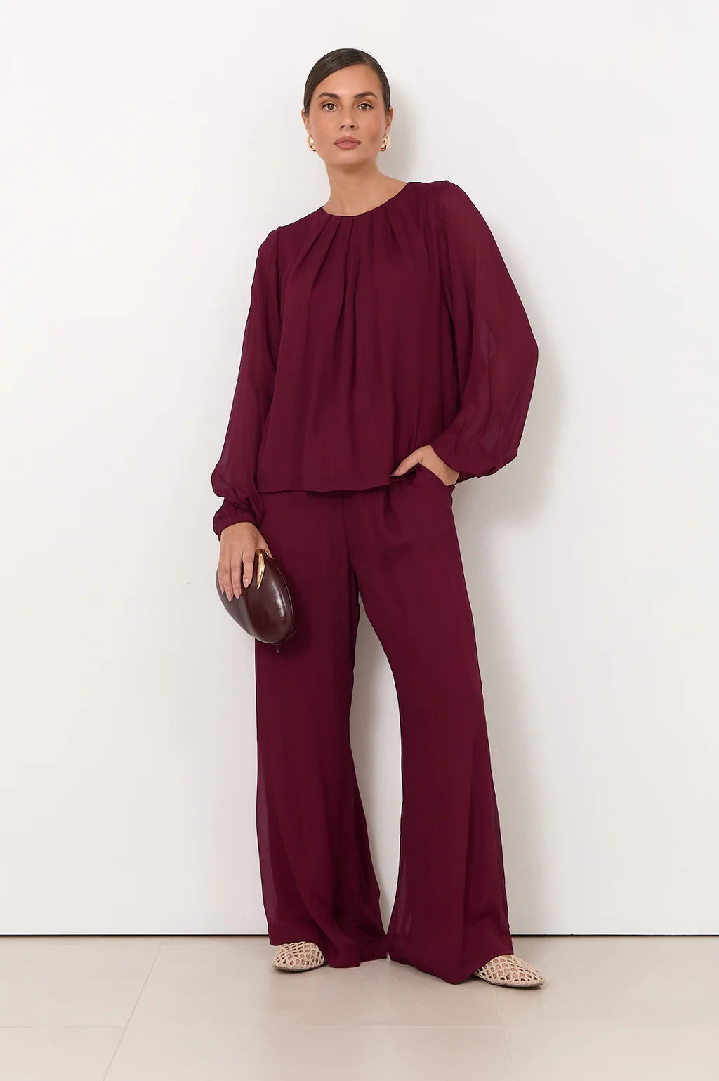 Crista Metal Clasp Event Clutch - Wine