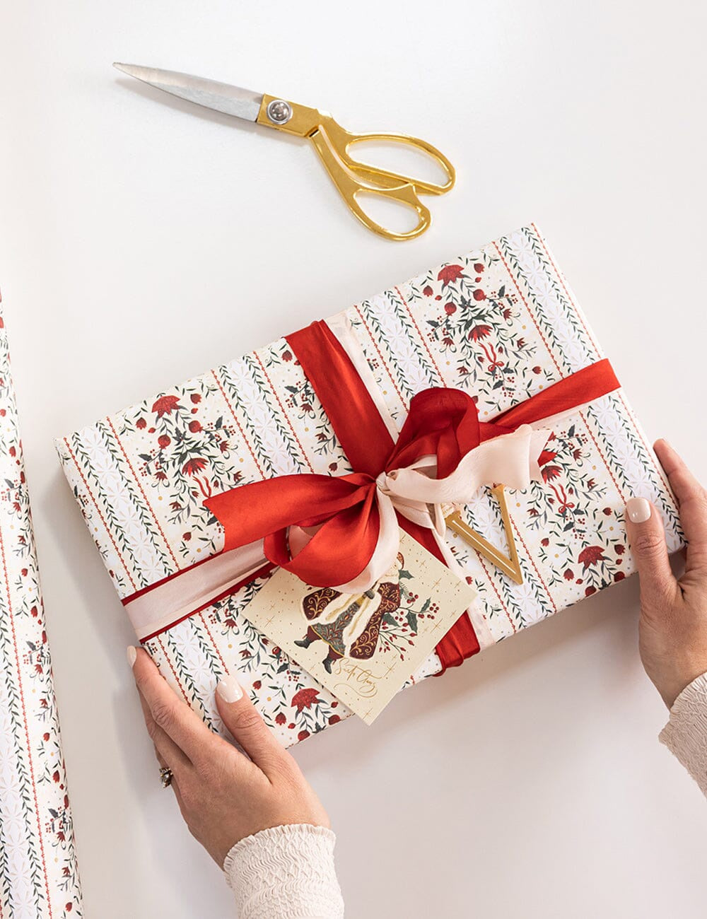 Gift Wrap Roll 3m - Festive Florals