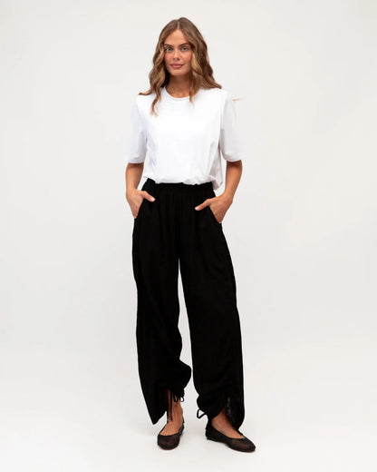 Gathered Front Pants - Black