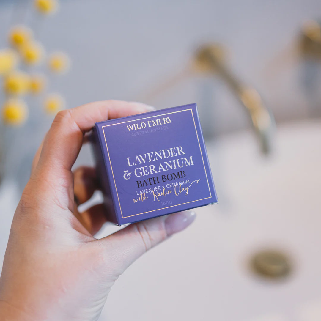 Lavender &amp; Geranium Bath Bomb