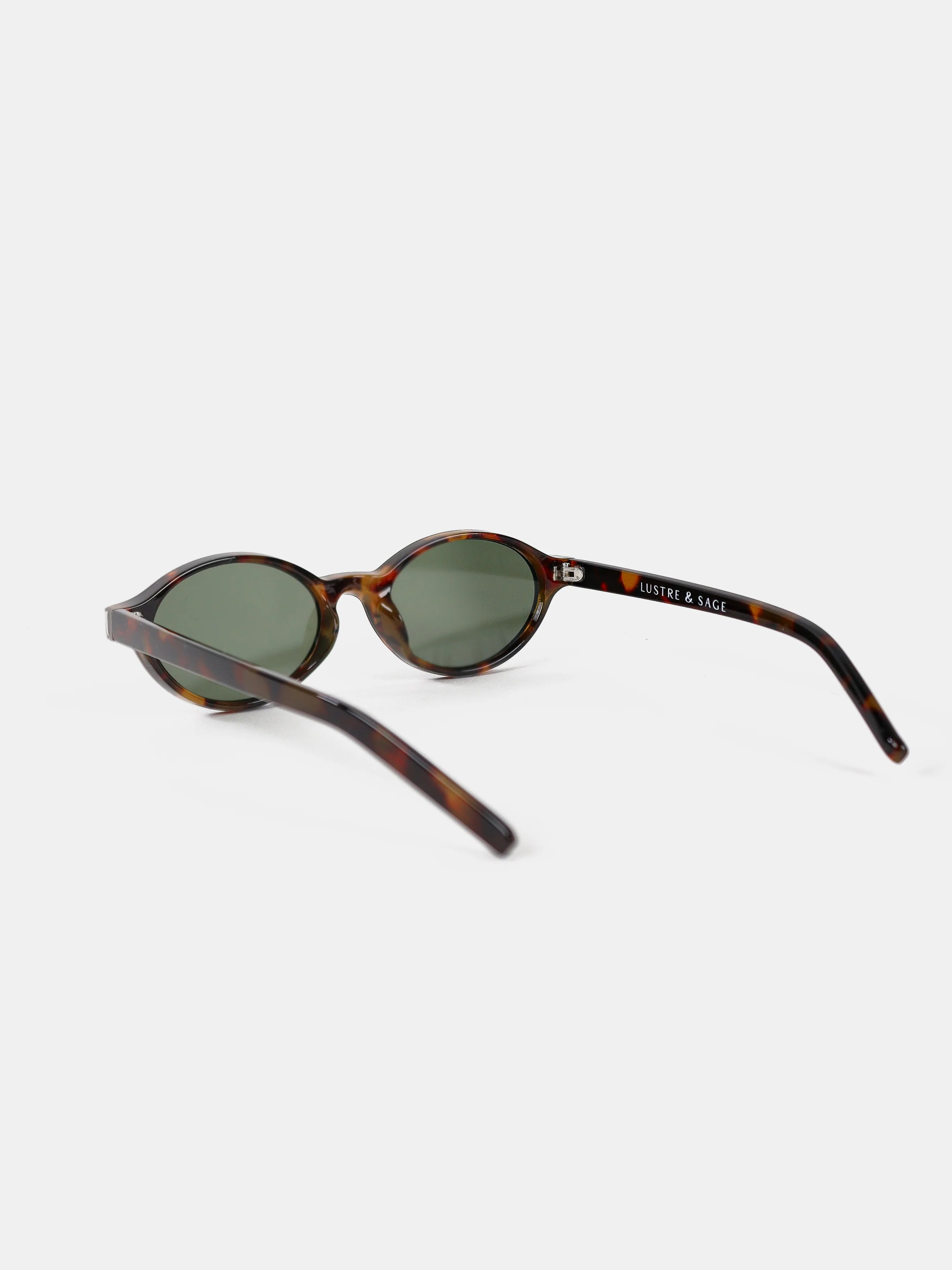 L&amp;S Lexi Oval Sunglasses in Tortoise