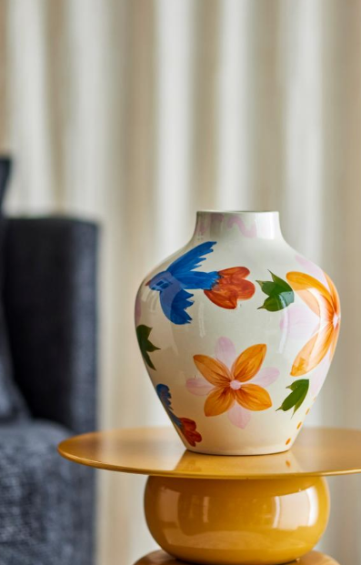 Maricala Vase