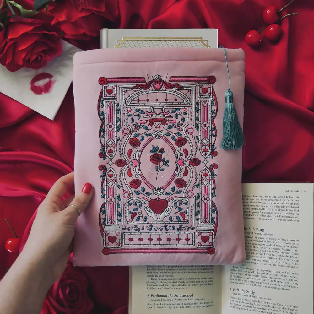 Book &amp; IPad Sleeve - Sugar and Spice